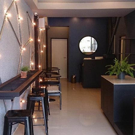 De Ja Moon Hostel Chiang Mai Esterno foto