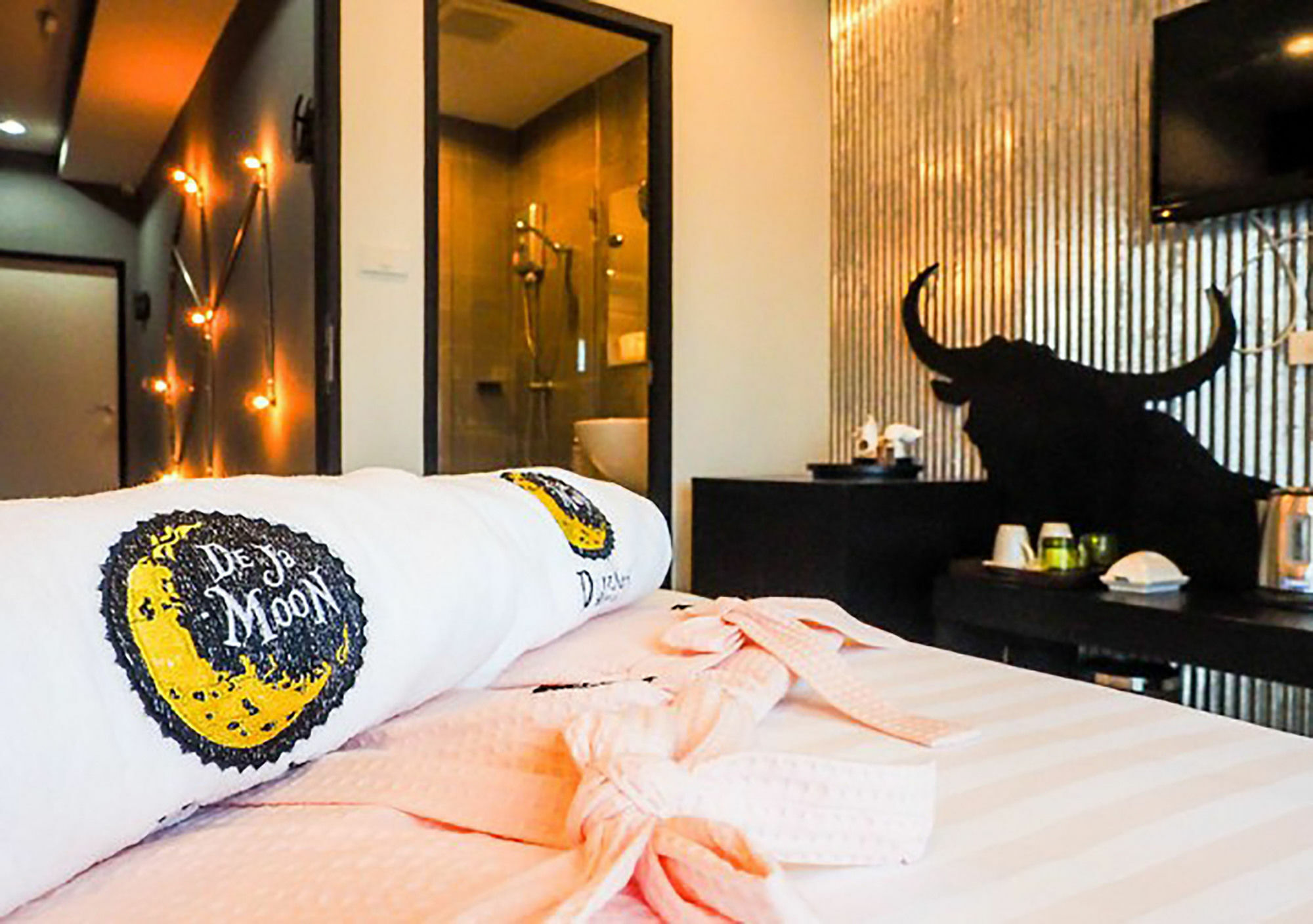 De Ja Moon Hostel Chiang Mai Esterno foto