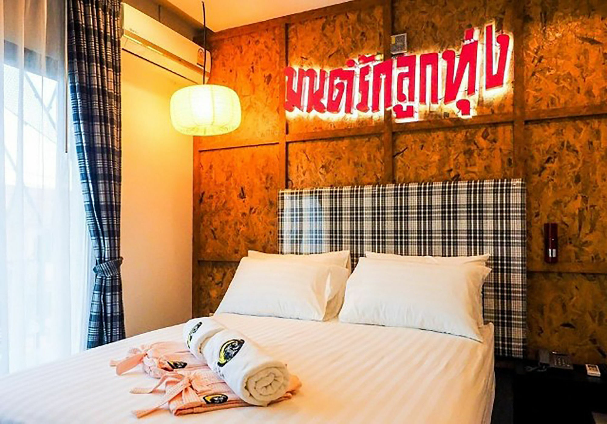 De Ja Moon Hostel Chiang Mai Esterno foto
