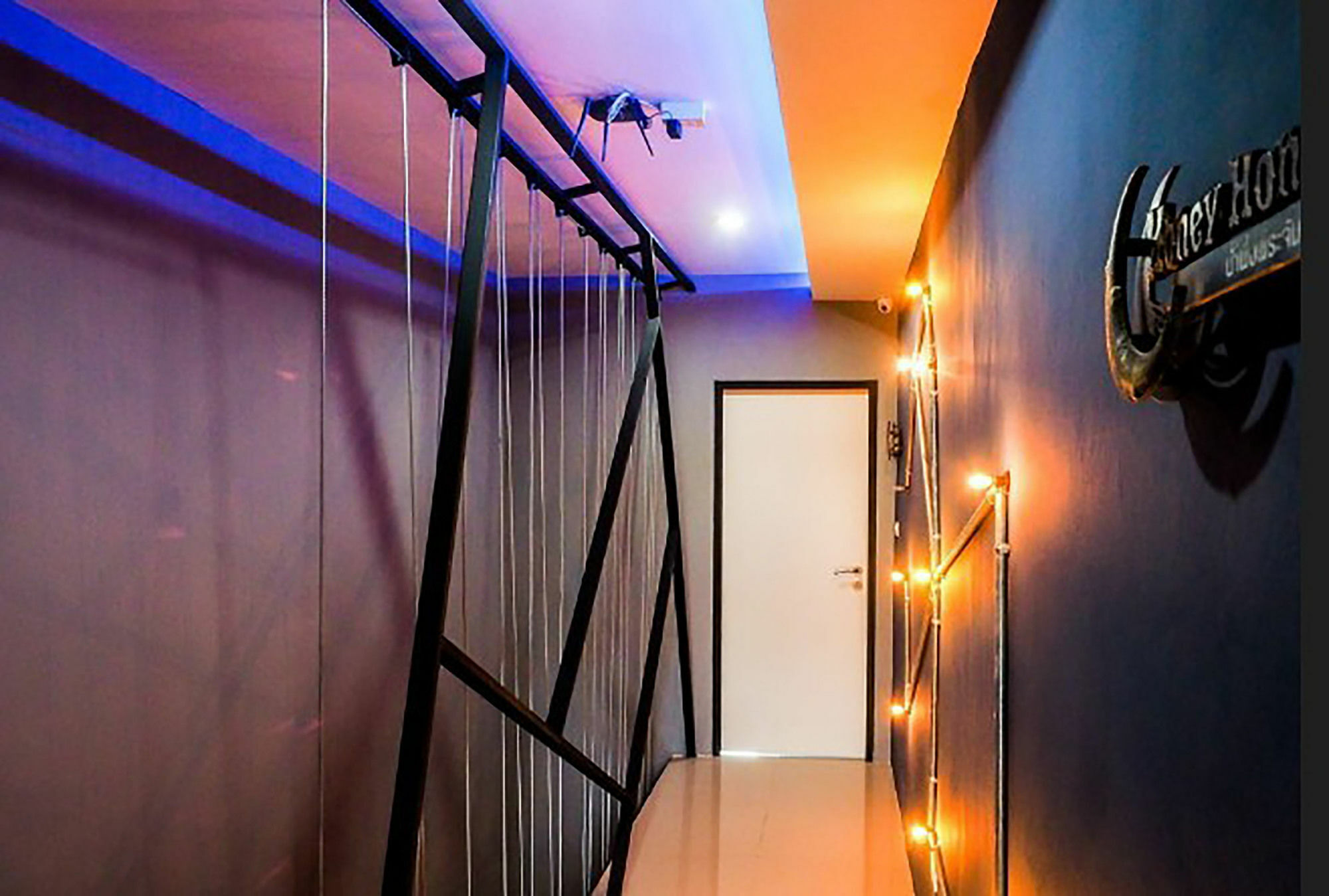 De Ja Moon Hostel Chiang Mai Esterno foto